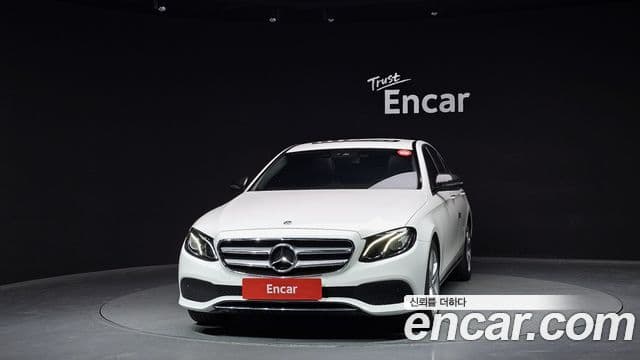 Mercedes-Benz E-Class W213 3