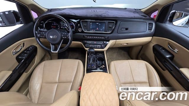 Kia All New Carnival 4