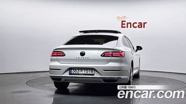 Volkswagen Arteon 4