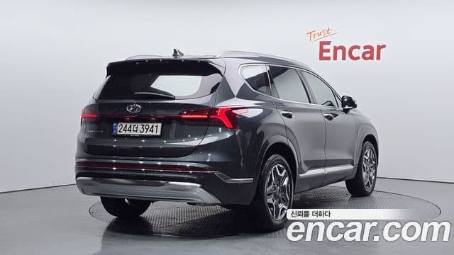 Hyundai The New Santa Fe 2