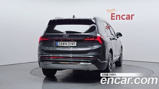 Hyundai The New Santa Fe 4