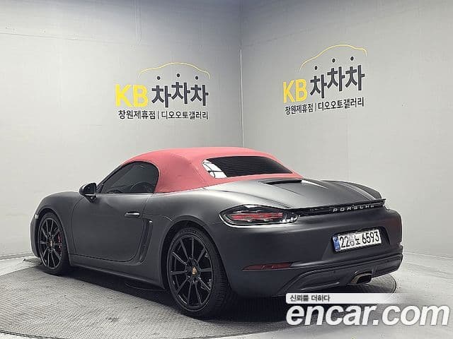 Porsche 718 Boxster 3