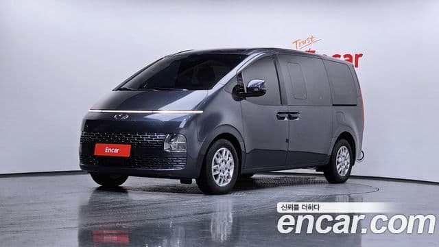 Hyundai Staria