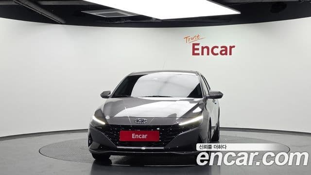 Hyundai Avante (CN7) 2