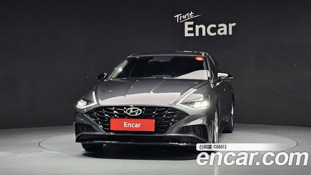Hyundai Sonata (DN8) 3