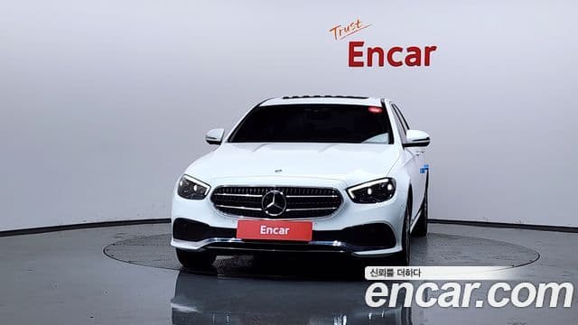 Mercedes-Benz E-Class W213 3