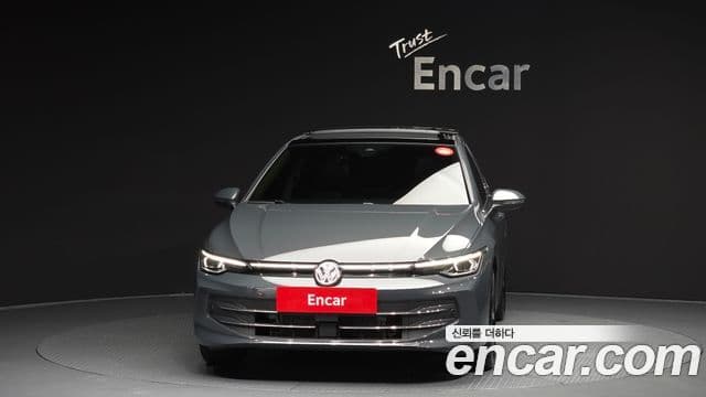 Volkswagen Golf 8th Gen 3