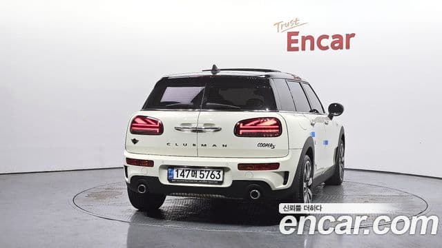 MINI Cooper S Clubman 4