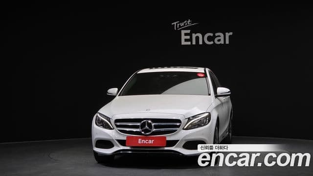 Mercedes-Benz C-Class W205 3