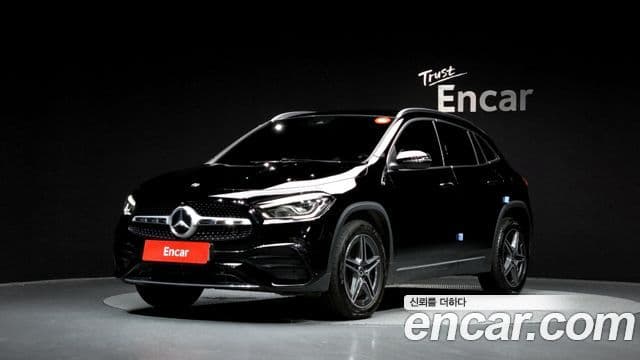 Mercedes-Benz GLA-Class H247 1