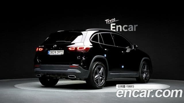 Mercedes-Benz GLA-Class H247 2
