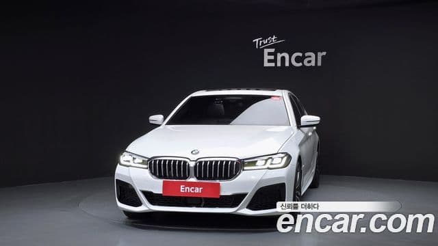 BMW 5 Series (G30) 3