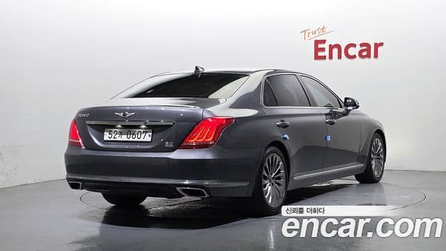 Genesis EQ900 2