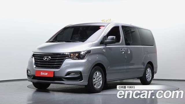 Hyundai The New Grand Starex