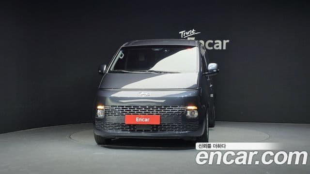 Hyundai Staria 3