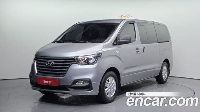 Hyundai The New Grand Starex 1