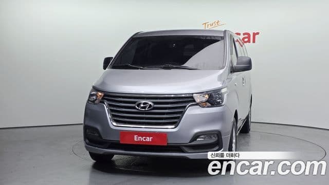 Hyundai The New Grand Starex 3