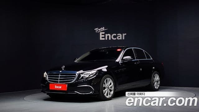 Mercedes-Benz E-Class W213 1