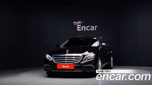 Mercedes-Benz E-Class W213 3