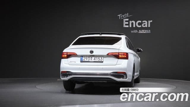 Volkswagen Jetta 7th Gen 4