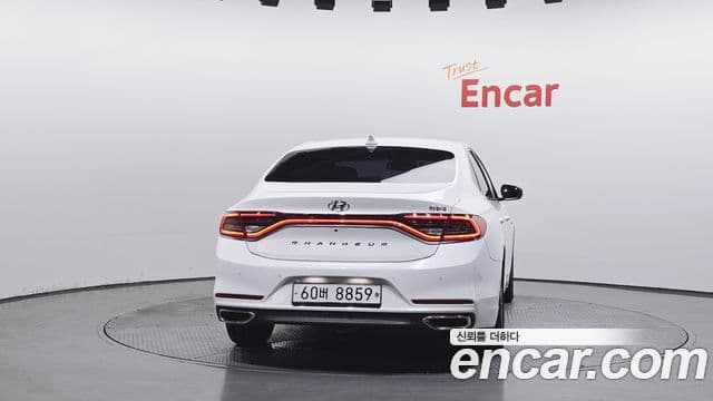 Hyundai Grandeur IG Hybrid 4