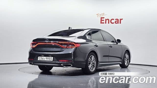 Hyundai Grandeur IG 2