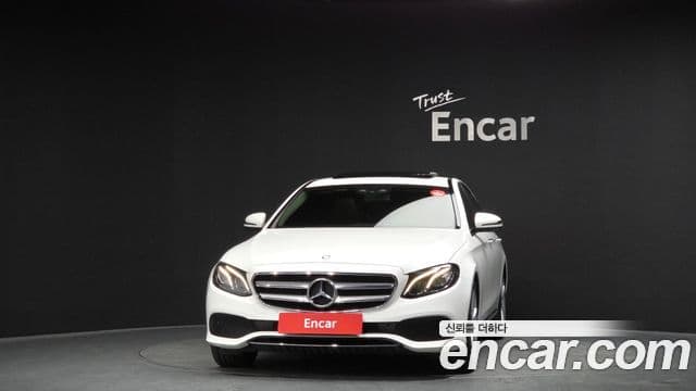 Mercedes-Benz E-Class W213 3