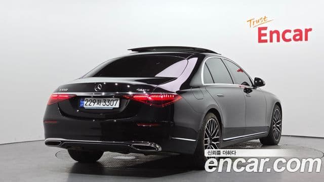 Mercedes-Benz S-Class W223 2