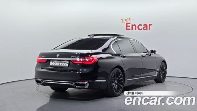 BMW 7 Series (G11) 2