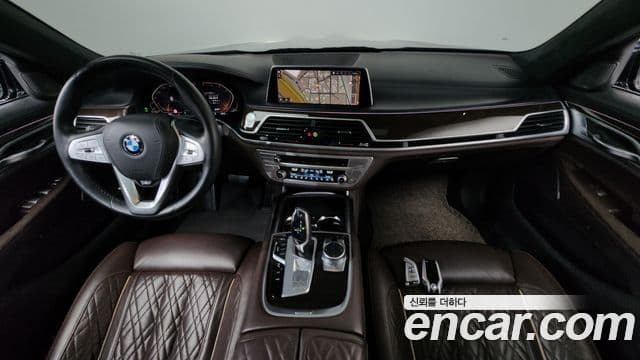 BMW 7 Series (G11) 4