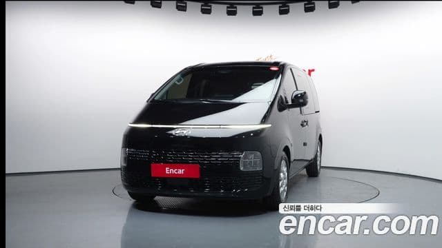 Hyundai Staria 2