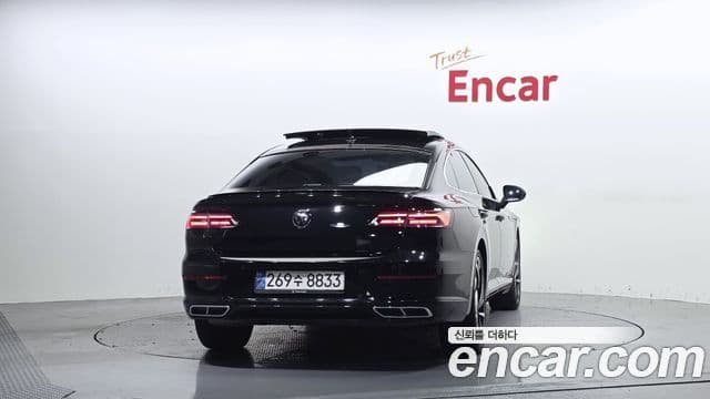 Volkswagen Arteon 4