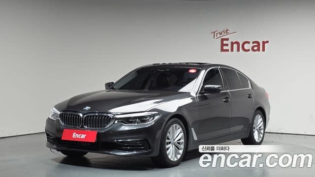 BMW 5 Series (G30)