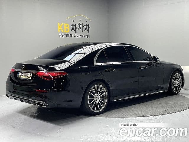 Mercedes-Benz S-Class W223 2