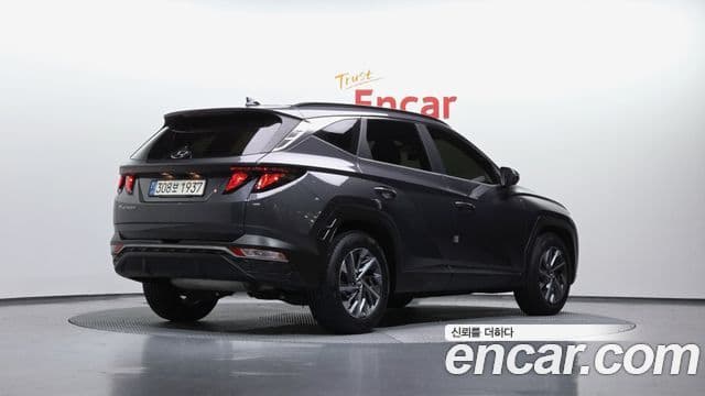 Hyundai Tucson (NX4) 2