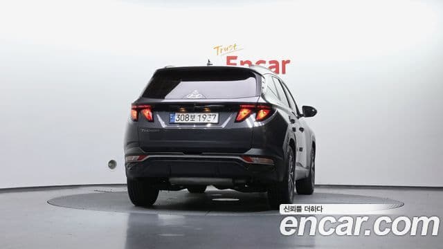 Hyundai Tucson (NX4) 4