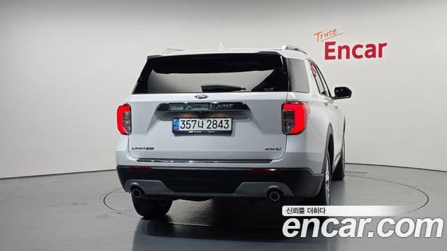 Ford Explorer 6th Gen 4