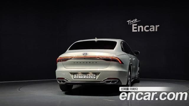 Hyundai The New Grandeur IG Hybrid 4