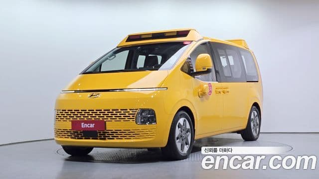 Hyundai Staria — 1