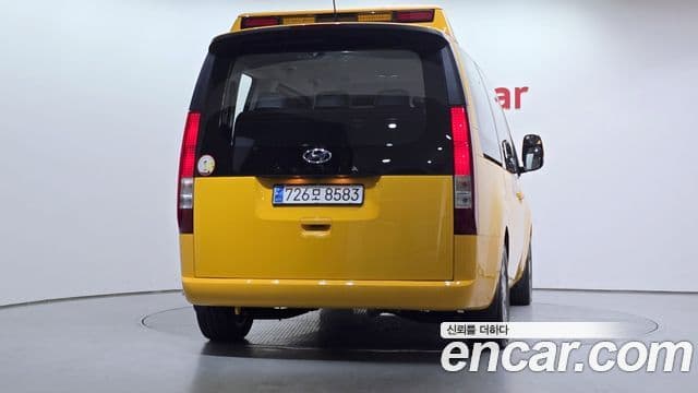 Hyundai Staria 3
