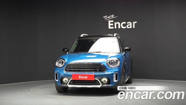 MINI Cooper Countryman 2