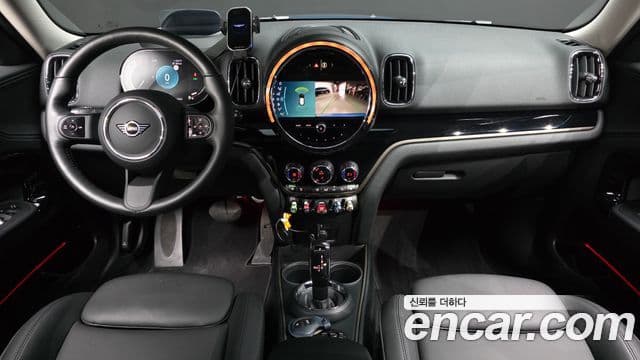 MINI Cooper Countryman 4