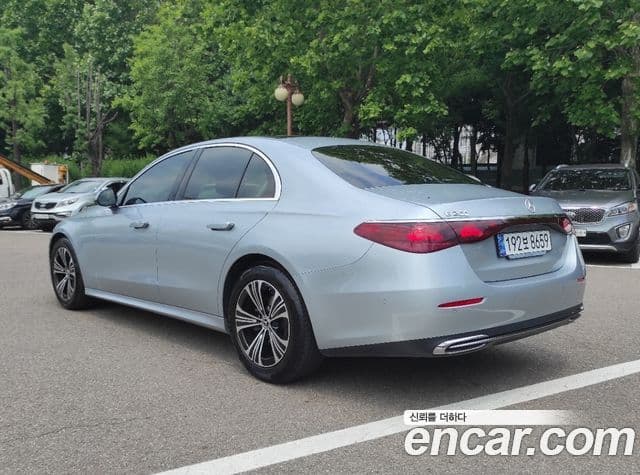 Mercedes-Benz E-Class W214 2