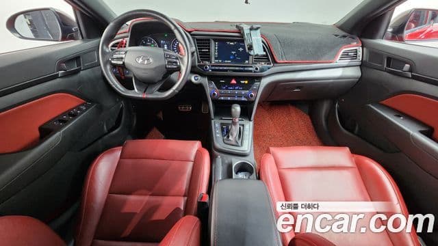 Hyundai Avante AD 4