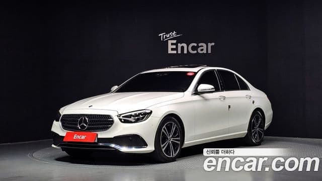 Mercedes-Benz E-Class W213 1
