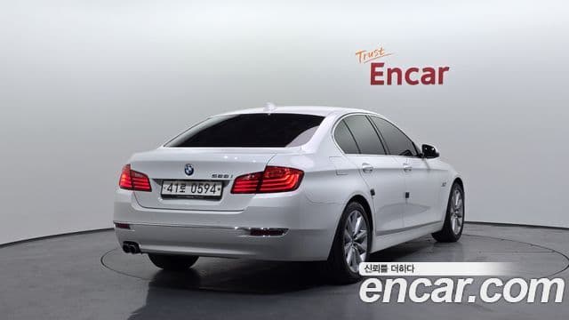 BMW 5 Series (F10) 2