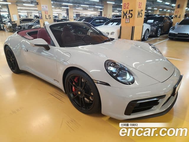 Porsche 911 (992) 3