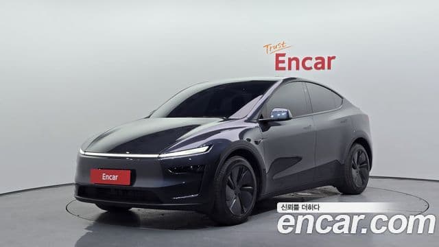 Tesla Model Y — 1
