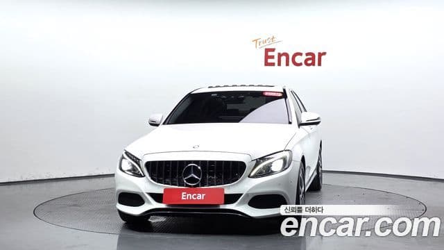 Mercedes-Benz C-Class W205 3