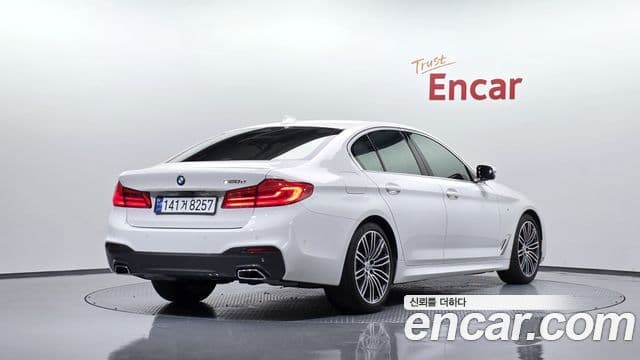 BMW 5 Series (G30) 2